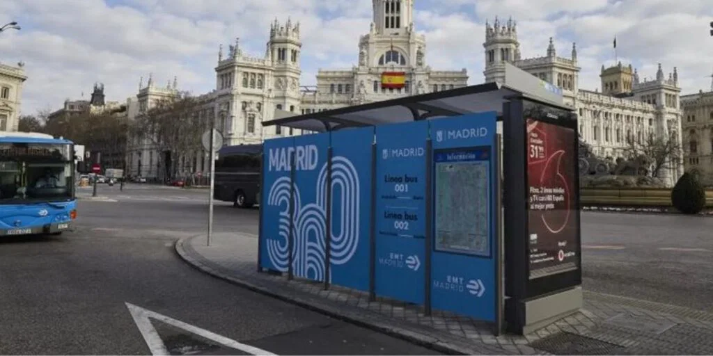 Spain’s World Cup celebrations take a dangerous turn as packed bus stop collapses beneath football fans