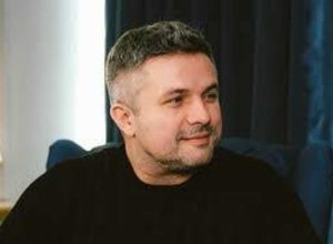 Informacija šokirala medijsku zajednicu: Preminuo Edin Avdić, poznati novinar i sportski komentator