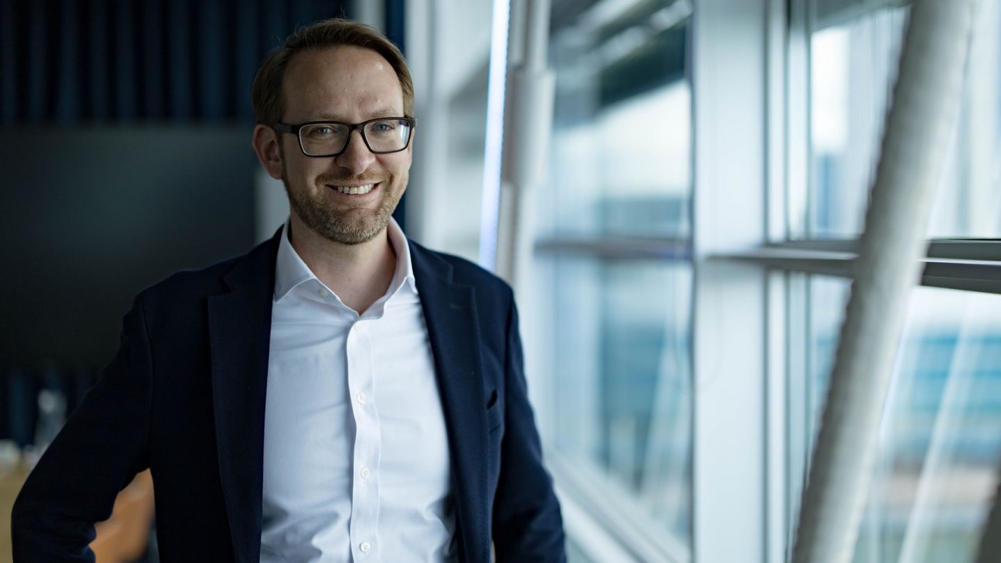 Tekoäly | Euroopan suurimman teknologiayhtiön johtaja: Odotamme täyttä näyttöä, kun pitäisi ottaa riskejä