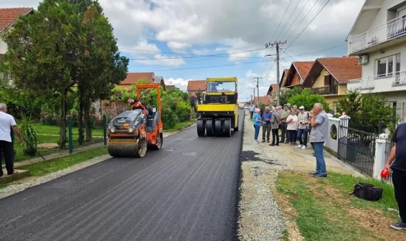 Asfaltirana ulica Sonje Marinković u Maršiću (FOTO)