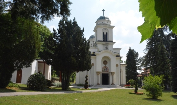 DIVOSTIN: Naziv dobio po tome što je ženski manastir, bio je sirotište, izvor vode Svetinja krasi portret kralja Milana Obrenovića (FOTO)