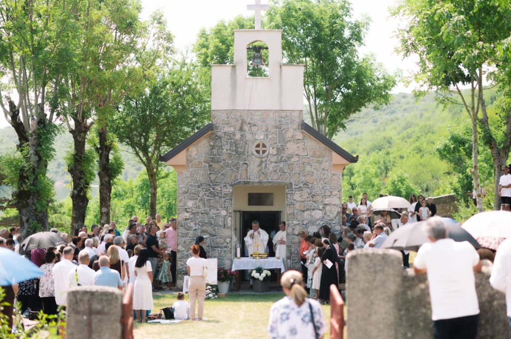 Brojni vjernici proslavili svetog Iliju na Rešetarici
