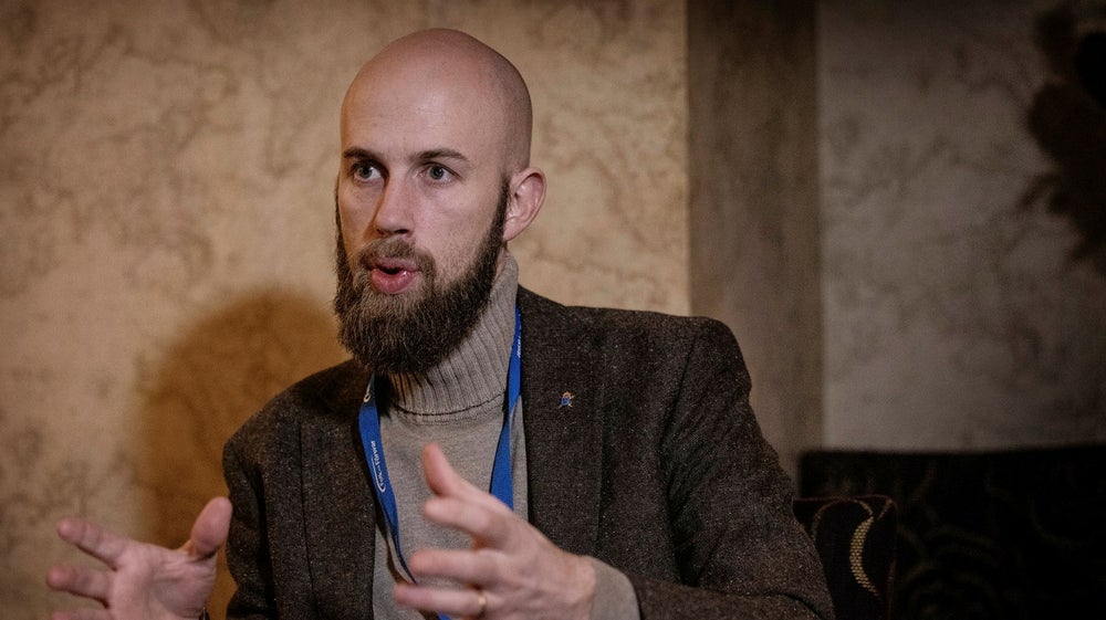 Lilian Sjölund: Det anstår inte ministern för civilt försvar att föra krig mot en enskild journalist