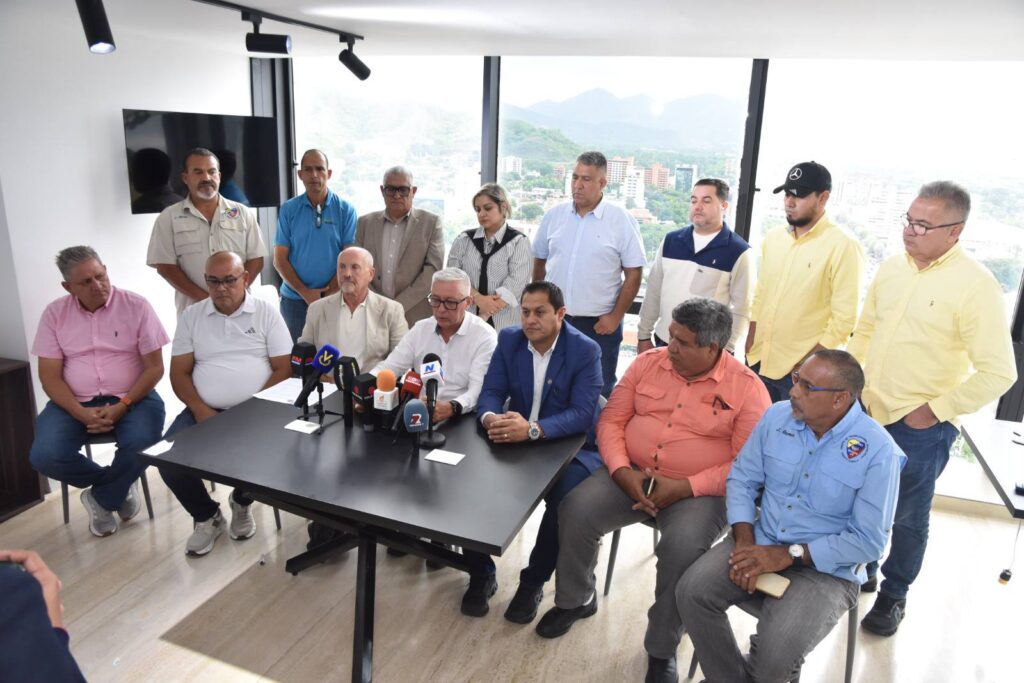 Reactivan Consejo Nacional del Transporte de Carga de Venezuela ante problemas del sector