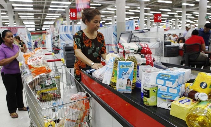 Atenas Grupo Consultor: doblete sísmico activó pico de compras de artículos para donaciones