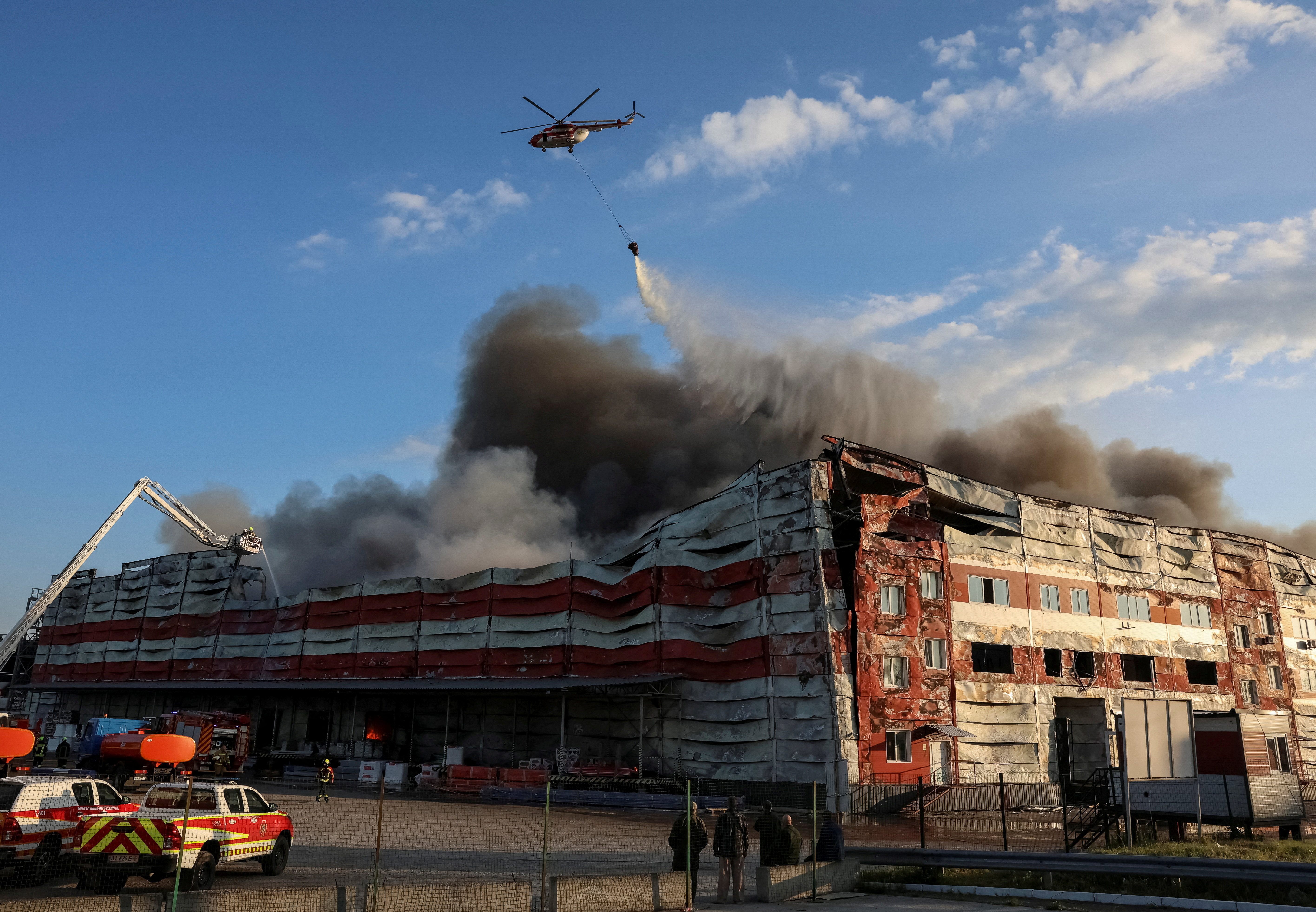 Russian ballistic missile attack on Kyiv kills 1, wounds 16