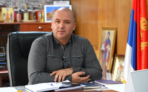 Skandal u Pljevljima: Predsjednik Opštine Dario Vraneš saslušan u policiji jer je pjevao srpske pjesme!