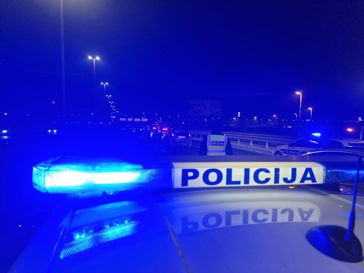 Pijana vozačica sa 2,19 promila izazvala nesreću u Kutini