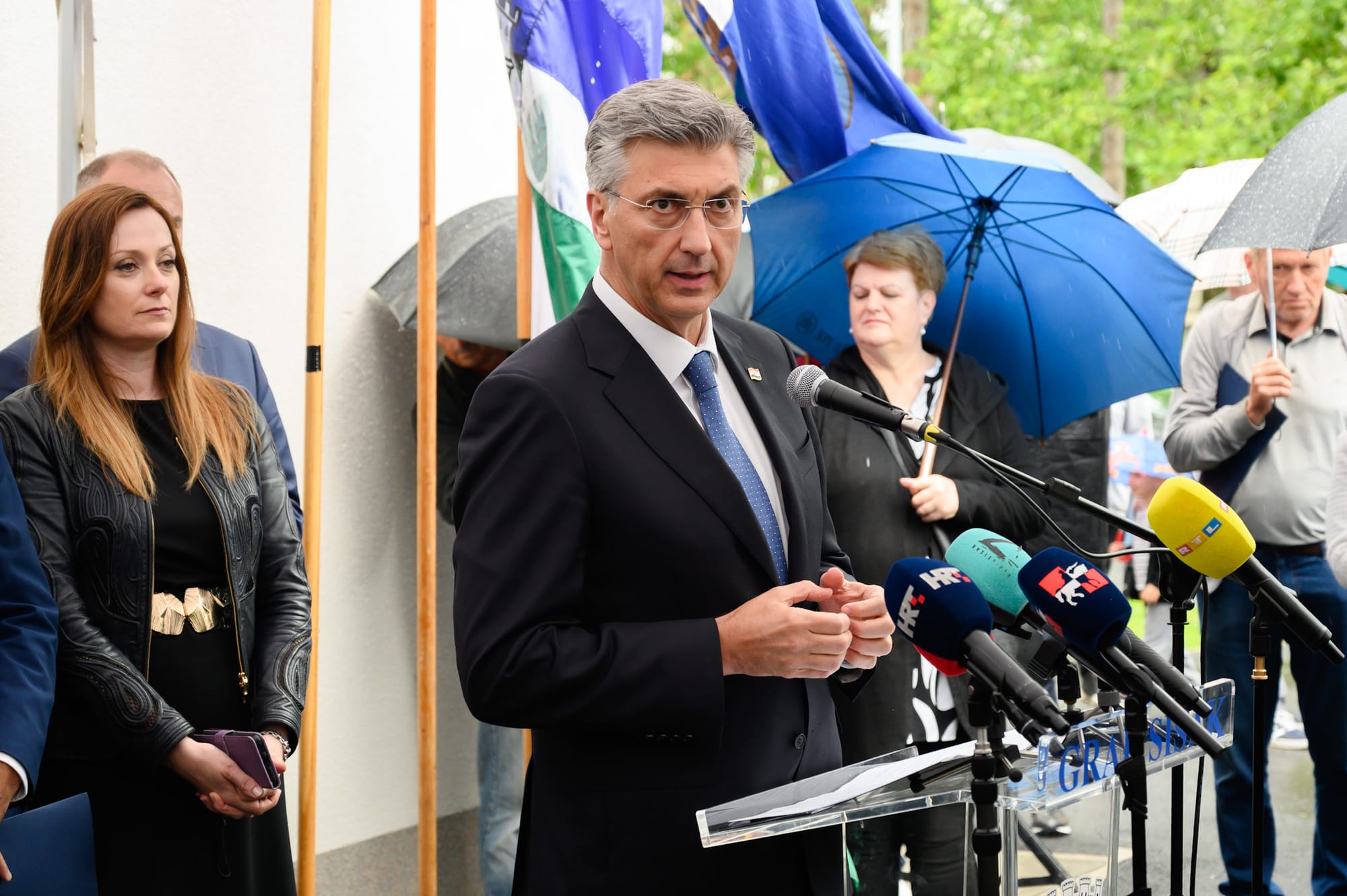 Vlada tvrdi kako je sve u redu, inflacija divlja, a premijer poručuje: "Moramo shvatiti kako sustav funkcionira"