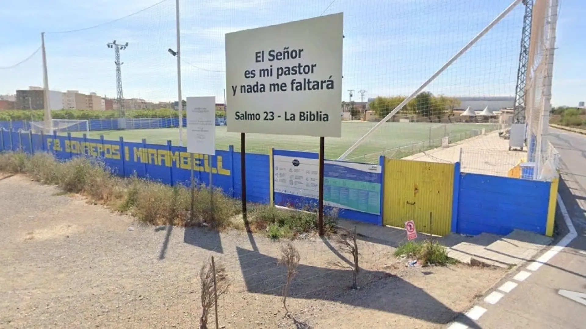  Un pueblo de Valencia lleva a la Fiscalía la celebración del ascenso de un juvenil con una estríper en el vestuario 