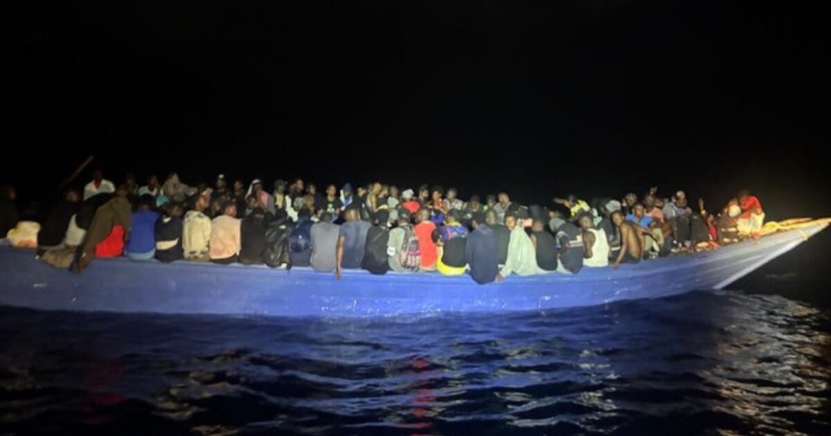 US Customs and Border Protection Interdicts Boat Carrying 240 Haitian Migrants En Route to US (VIDEO)