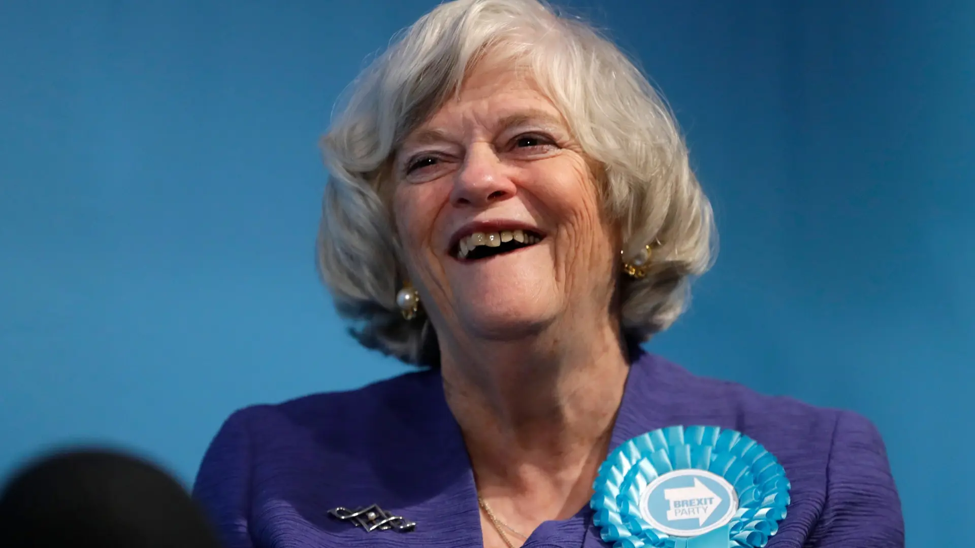  La Fiscalía británica acusa a un hombre de asesinato por la muerte de la exministra Ann Widdecombe 