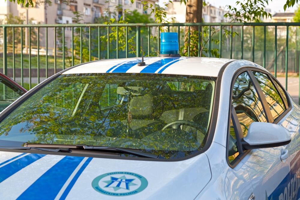 MUŠKARAC IZ SRBIJE UHAPŠEN U CRNOJ GORI! "Pao" samo nekoliko sati nakon što je za njim raspisana crvena poternica: Evo šta mu se stavlja na teret