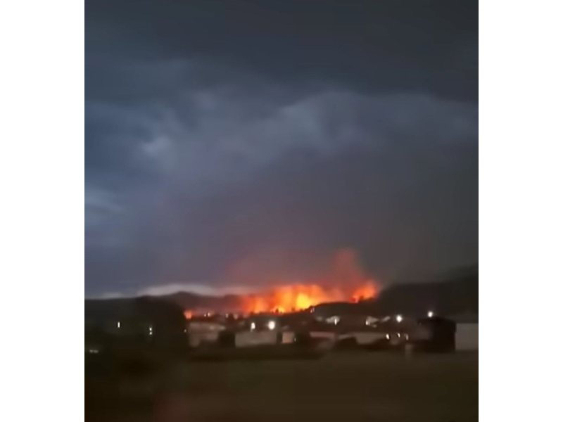 Мълния запали гората над петричкото с. Ръждак