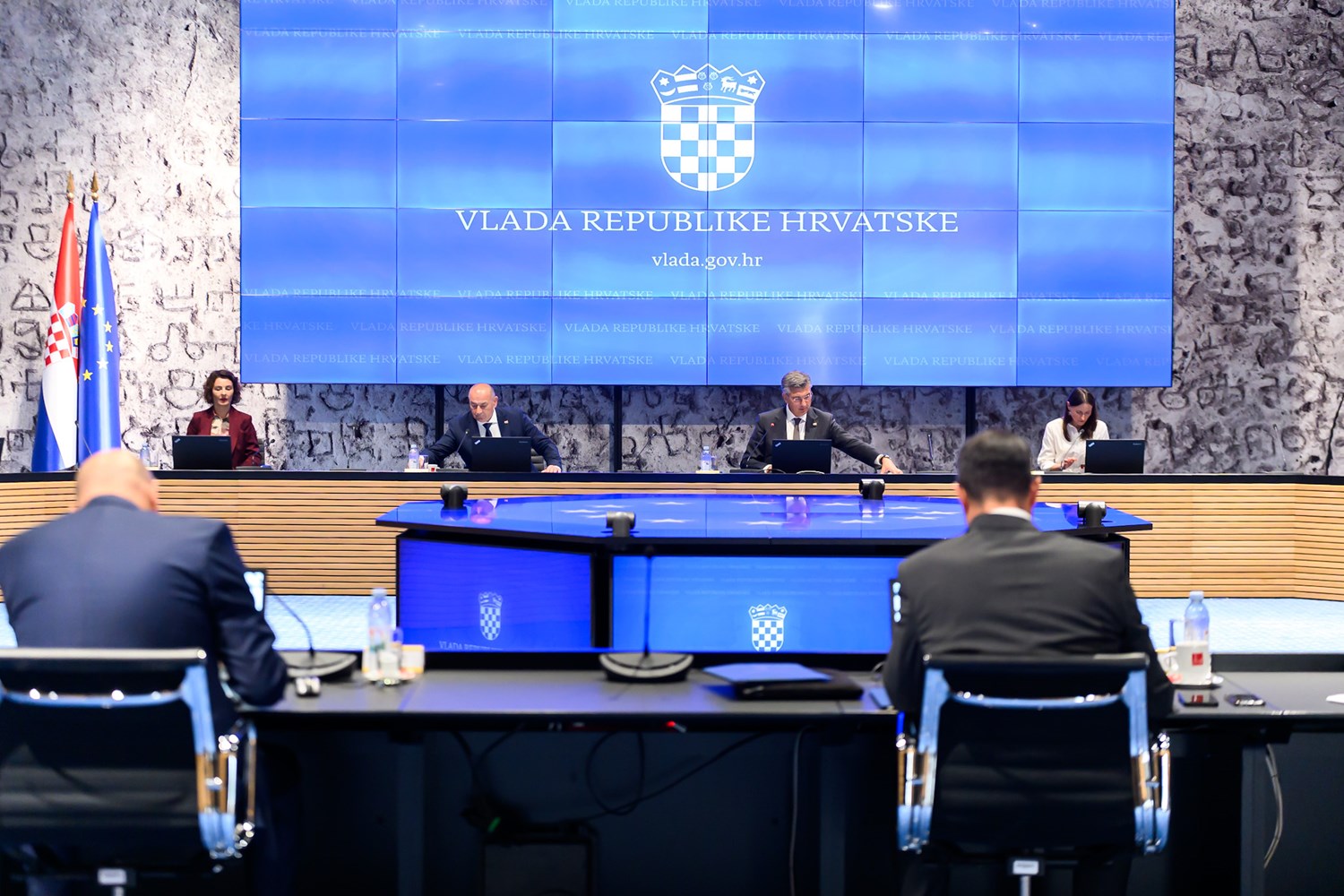 Vlada odobrila višemilijunske pakete za predškolski odgoj, poljoprivredu i žrtve azbesta