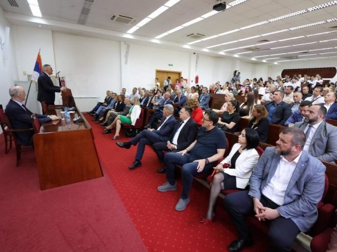 Minić: U Sarajevu se moraju pomiriti s tim da neće biti novog Marfija i novog Šmita
