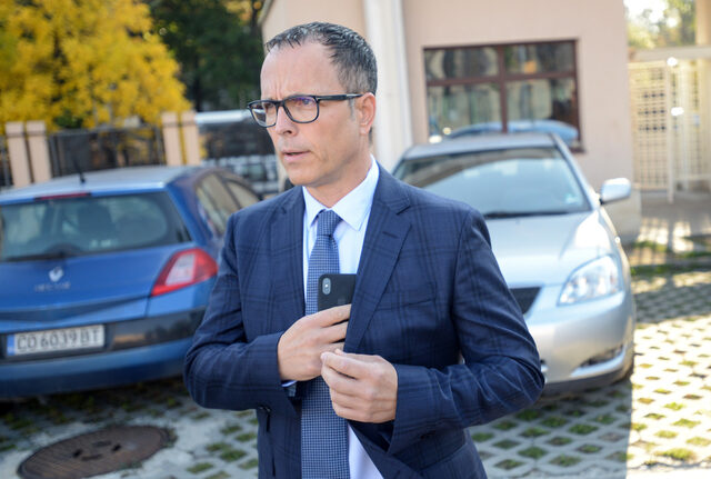 Стоян Мавродиев е задържан в Белград