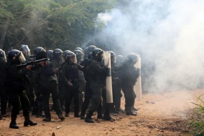 Bolivian president pushes state of emergency law as 2 ministers resign