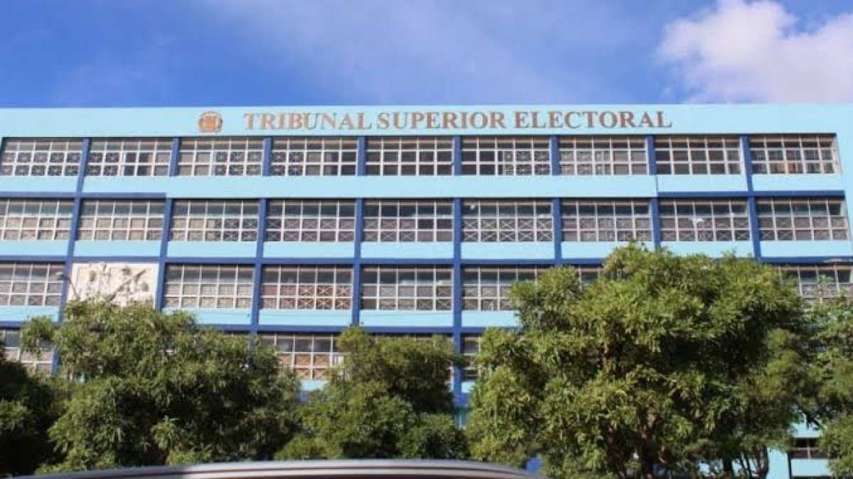 
                Pide TSE nulidad 33 partidos minoritarios
            