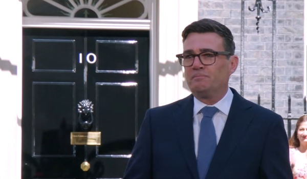 Andy Burnham a fost numit premier al Marii Britanii: Laburistul a jucat un rol hotărâtor în aderarea României la UE