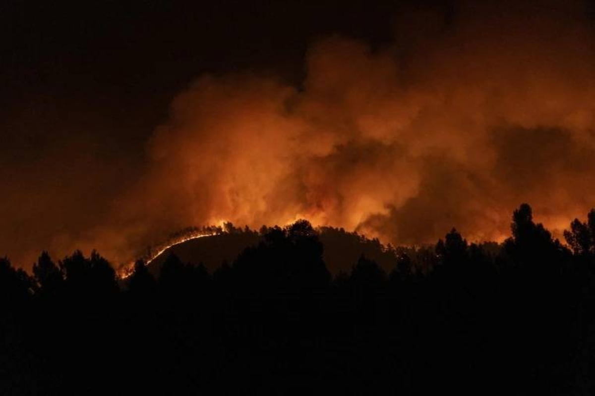 Hundreds evacuated from major new Spanish wildfire