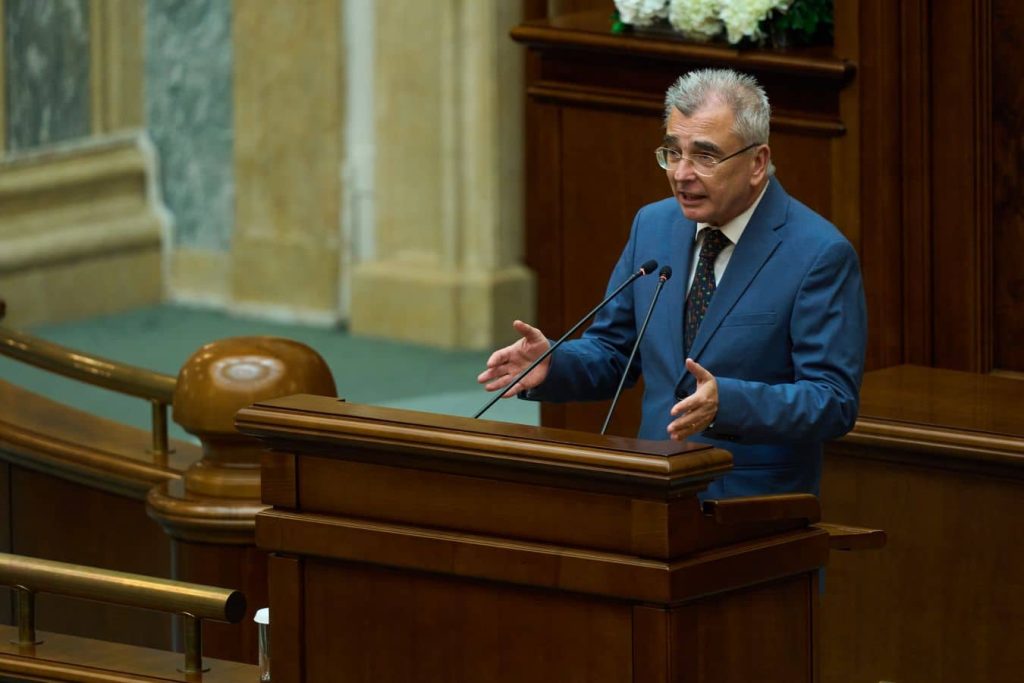 Petrișor Peiu contestă achiziția unui tren medical de 73 de milioane de euro: Pe românește, SAFE se citește ȚEAPĂ