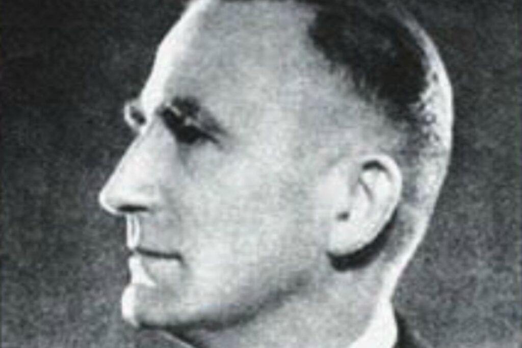O vezama Meljnika i Pavelića