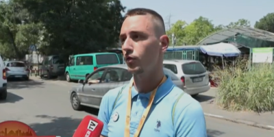 Ekskluzivno! Blokader Nemanja se skroz pogubio kad je ugledao ekipu Informera - Pogledajte istorijsku bežaniju lažnih studenata pred našim kamerama (FOTO/VIDEO)