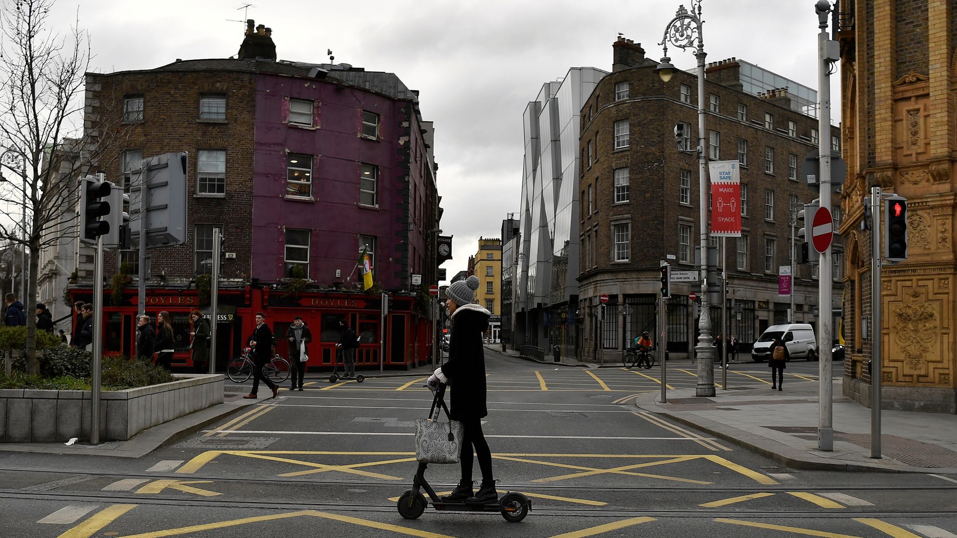 Parents urged to stop buying  e-scooters as 'toys' as Ireland brings in new age limit