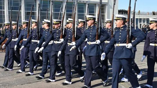 Lack of funds, low-paid soldiers leaves Argentina’s Armed Forces at a crossroads