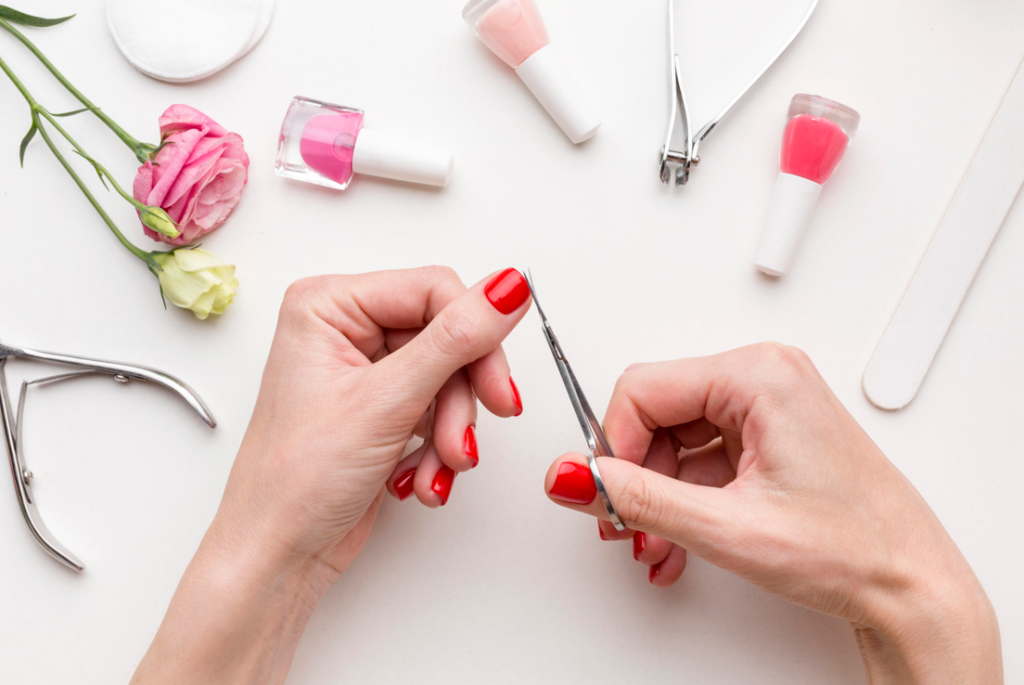 Italijanski manikir je najveći beauty hit ljeta 2026: Kratki nokti izgledaju duže i luksuznije