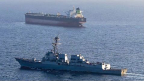 Iranska mornarica tvrdi da je gađala američki razarač, Amerikanci sve negiraju