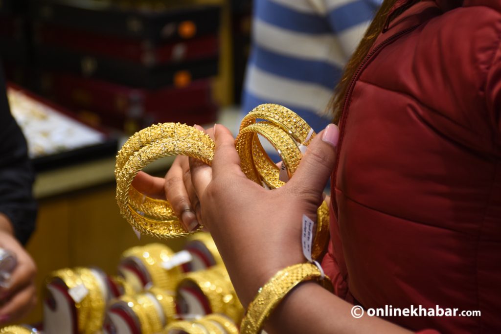 Gold, silver prices increase in domestic market