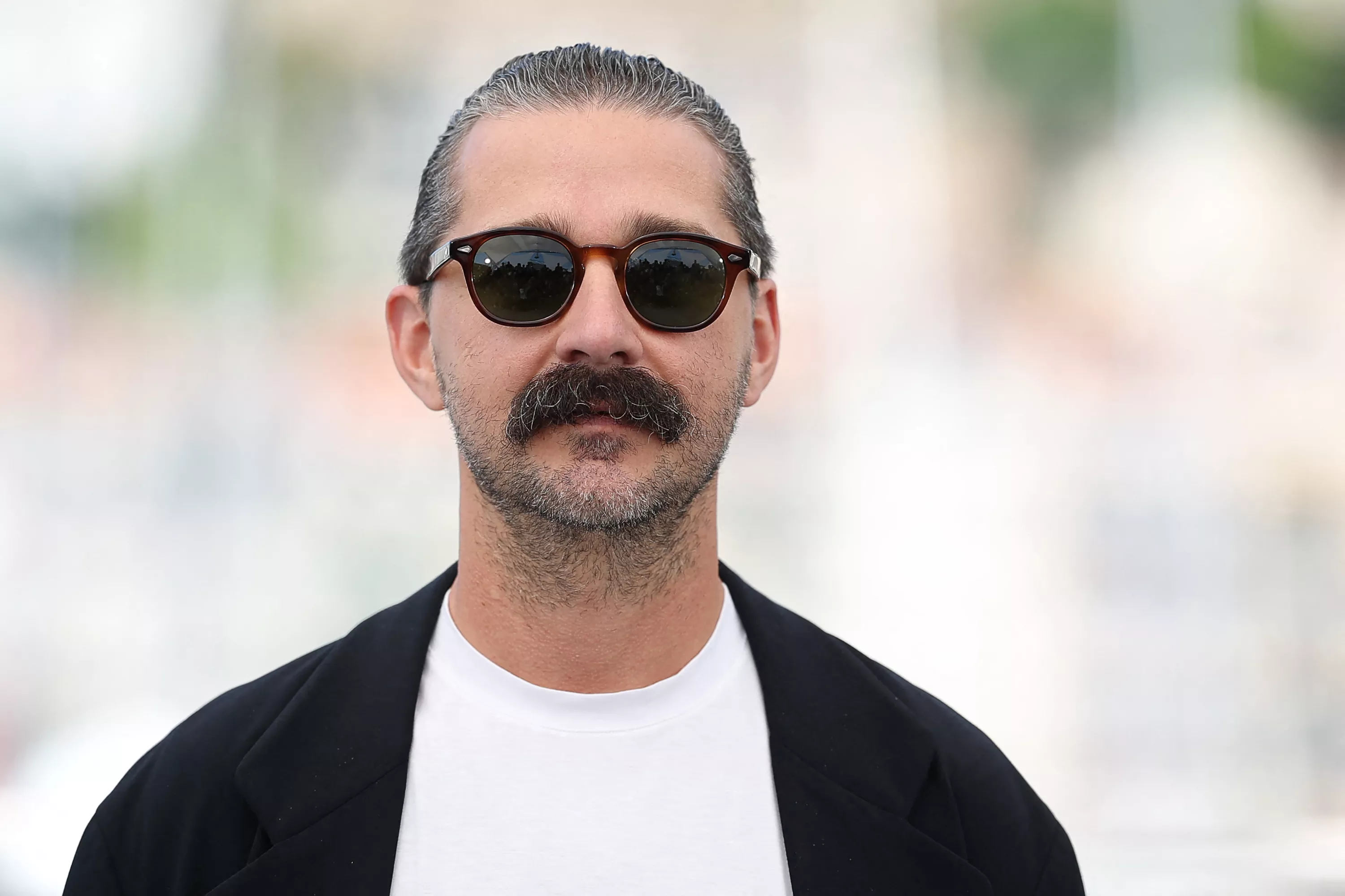 Shia LaBeouf plaide coupable et écope de six mois de prison avec sursis