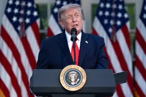 Trump diz que petróleo pode subir “um pouquinho” com medidas de EUA contra Irã