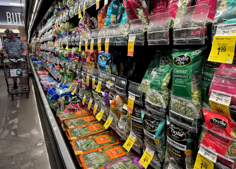 Despite false-positive test, Taylor Farms lettuce remains central to cyclosporiasis probe, FDA says
