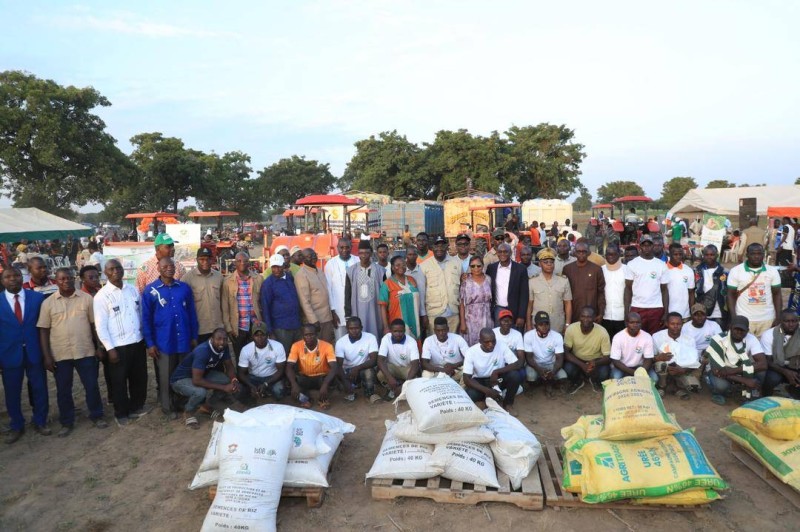 Ferkessédougou : Les travaux du Centre de mécanisation du Tchologo lancés et l'appui aux producteurs de riz et de maïs renforcé