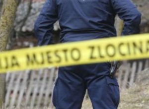 Komšije u šoku: Tinejdžer usmrtio oca dok je pokušavao zaštititi majku?