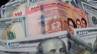 El dólar referencial vuelve a un dígito tras semanas sobre Bs 10
