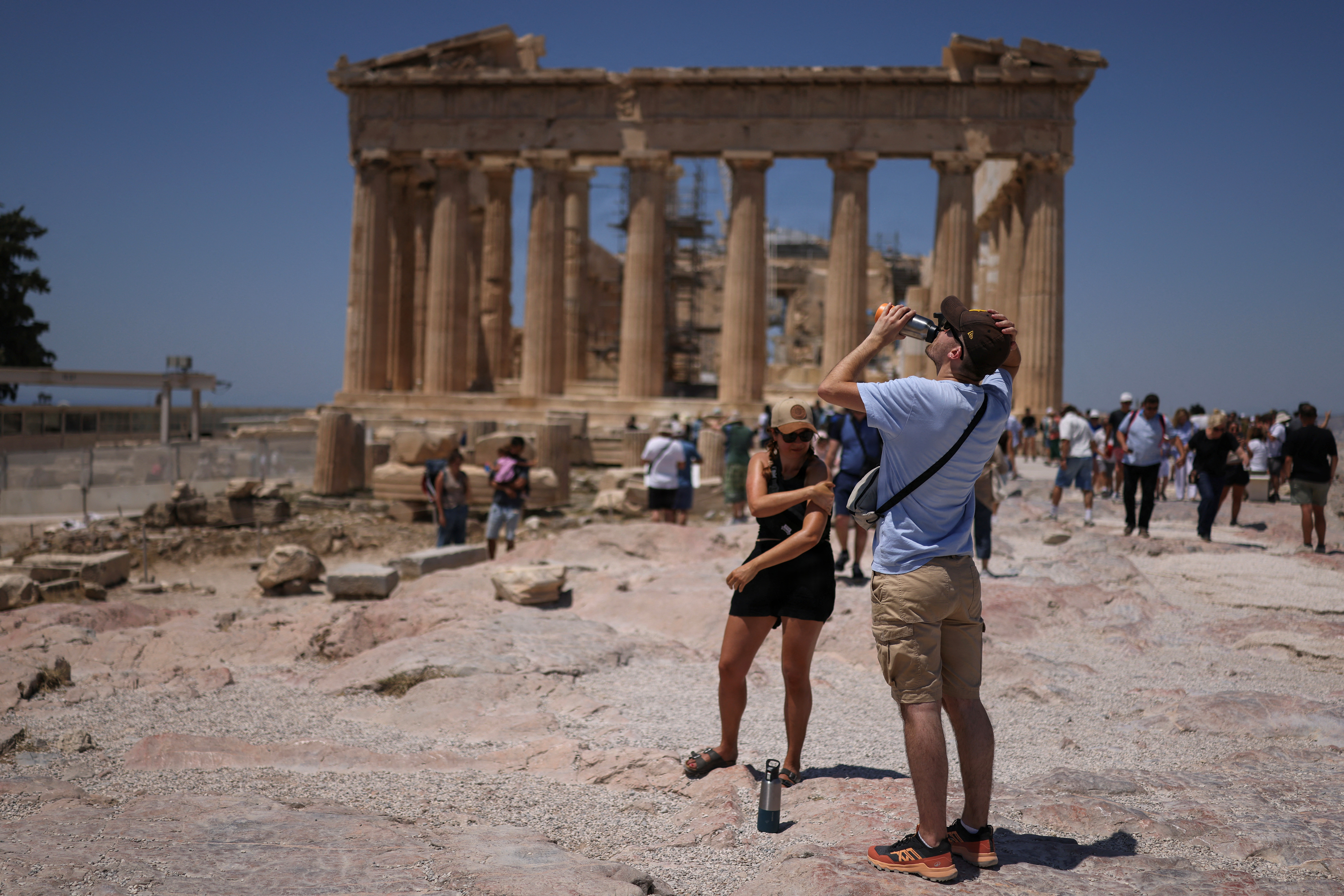 To turister ramt af knivstik nær Akropolis