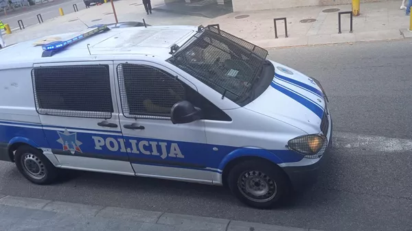 Коме у Црној Гори смета „Српска се труба с’ Косова чује“: Вранеш у полицији због српских песама