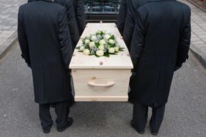 Što se slučuva so dušata po smrtta: Se veruva deka ova e detalen opis na prvite 40 dena po smrtta!