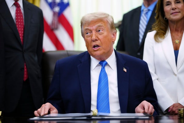 Trump ställer in anfall mot Iran – börsen lyfter