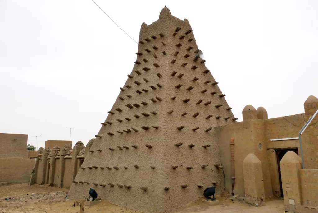 Al Qaeda-linked militants curb their brutality in seized Malian territory