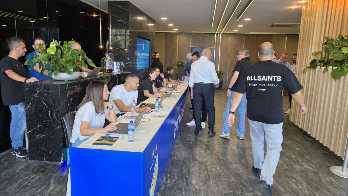 Live: Η σημαντική Γενική Συνέλευση του ΑΠΟΕΛ για το επενδυτικό γκρουπ του Σάββα Λιασή